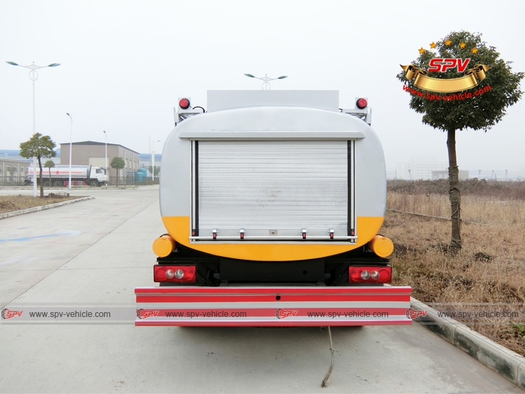 Rear Side View of Stainless Steel Fuel Tanker JMC Rear Side View of Stainless Steel Fuel Tanker JMC